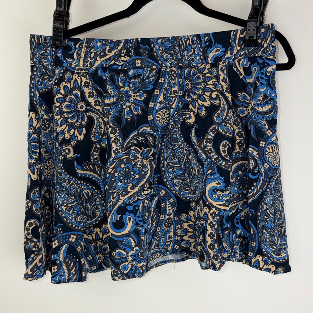 Vero Moda Navy and Beige Paisley Mini Skirt